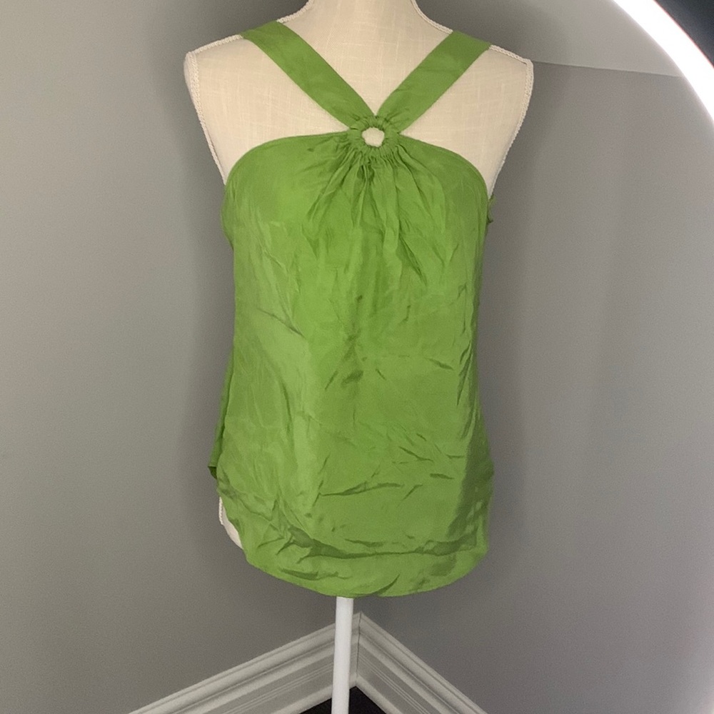 Deep auger snap charmeuse ring halter.